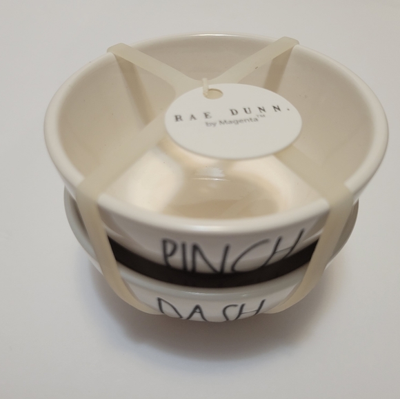 Rae Dunn PINCH & DASH Mini Bowls Approx 4" In Length and 2" High NWOT White - Picture 4 of 4